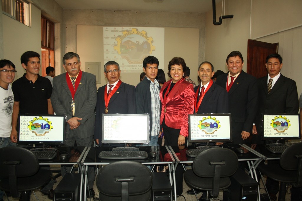 Inauguracion Lab Computo