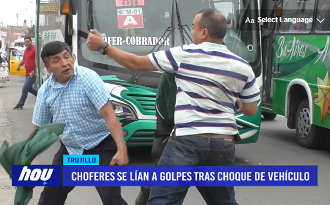 Choferes se lían a golpes tras choque de vehículo