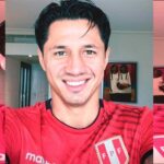 Gianluca Lapadula luce la camiseta de la Selección Peruana en sus redes sociales