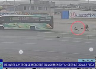 Trujillo: menores cayeron de microbús en movimiento y chofer se dio a la fuga
