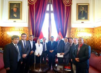 Titular del Parlamento recibió a directivos de Confederación Nacional de Radio y Televisión del Perú