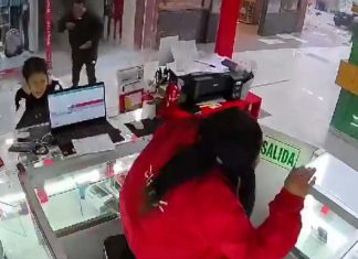 Cámara capta el momento exacto de la explosión de grifo en Villa María del Triunfo