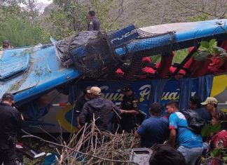 Tragedia en Tarma: Bus de Orquesta Antología del Folklore cae a abismo de 200 metros