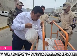 Alcalde lleva ayuda a bomberos y PNP encargados de las labores de rescate en Real Plaza