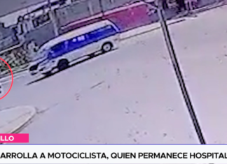 Combi arrolla a motociclista quien permanece hospitalizado